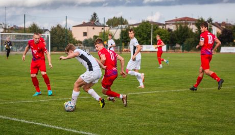 Piłka nożna W sobotę w Radomiu trzecioligowe piłkarskie derby regionu 