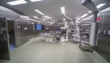 Oficjalne otwarcie sali hybrydowej oraz zmodernizowanych oddziałów