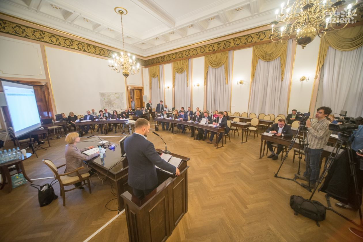 Sesja Rady Miejskiej - wybór przewodniczących