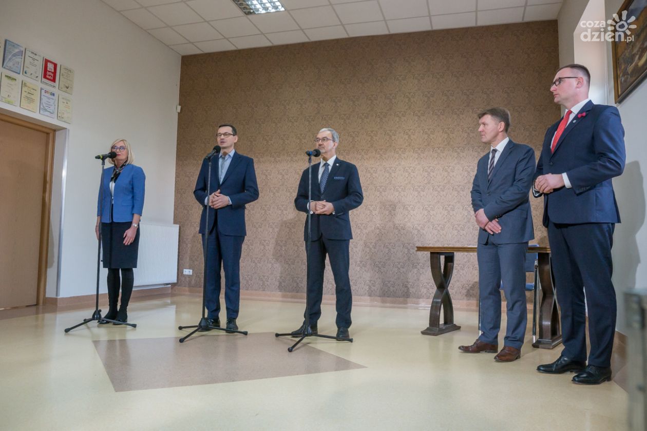 Premier Mateusz Morawiecki odwiedził Środowiskowy Dom Samopomocy w Jedlance