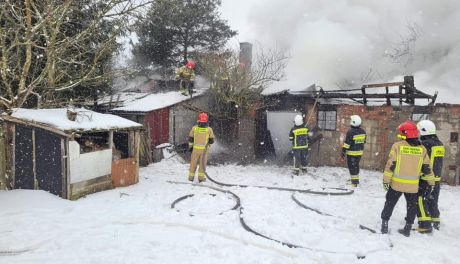 Pożar pustostanu w miejscowości Miejska Dąbrowa