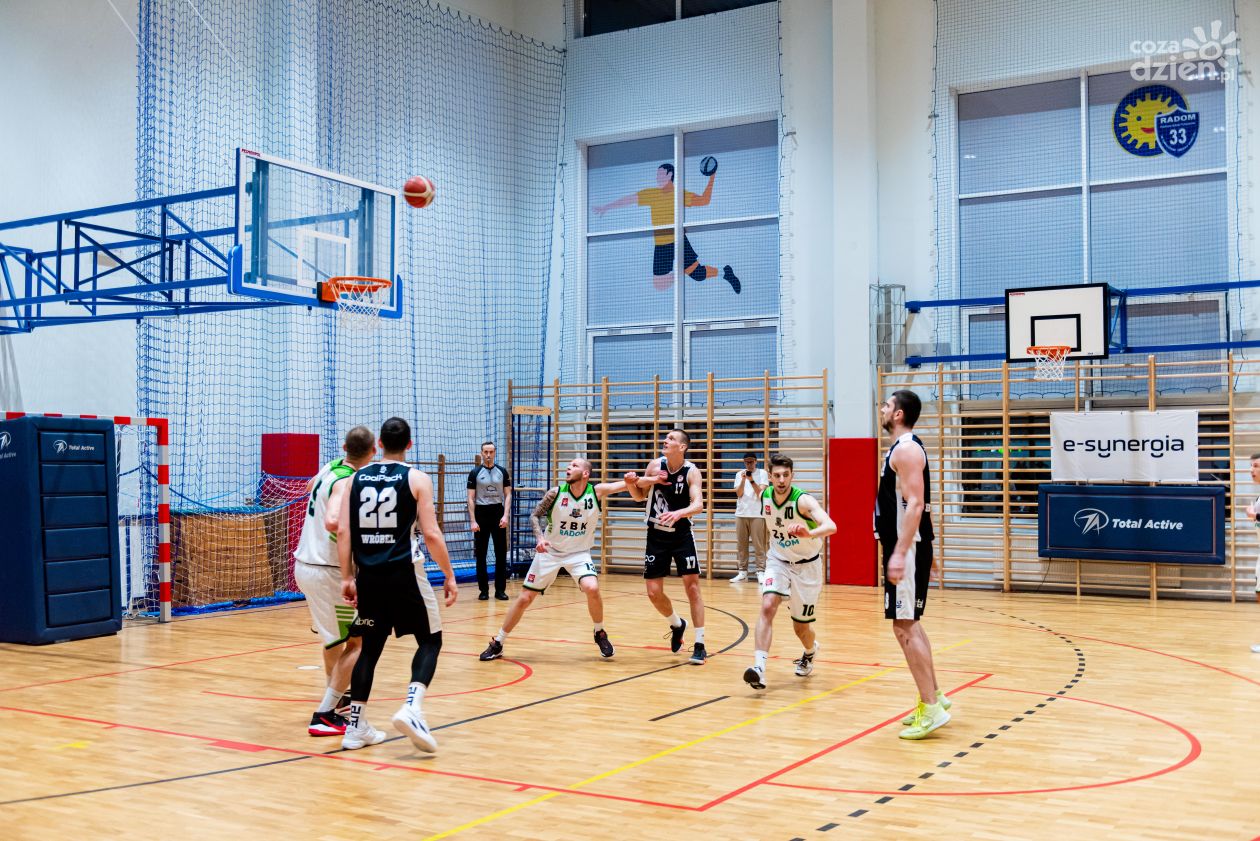 Radomski Kolejarz Basket w gr. B 2. ligi. Jest terminarz rozgrywek