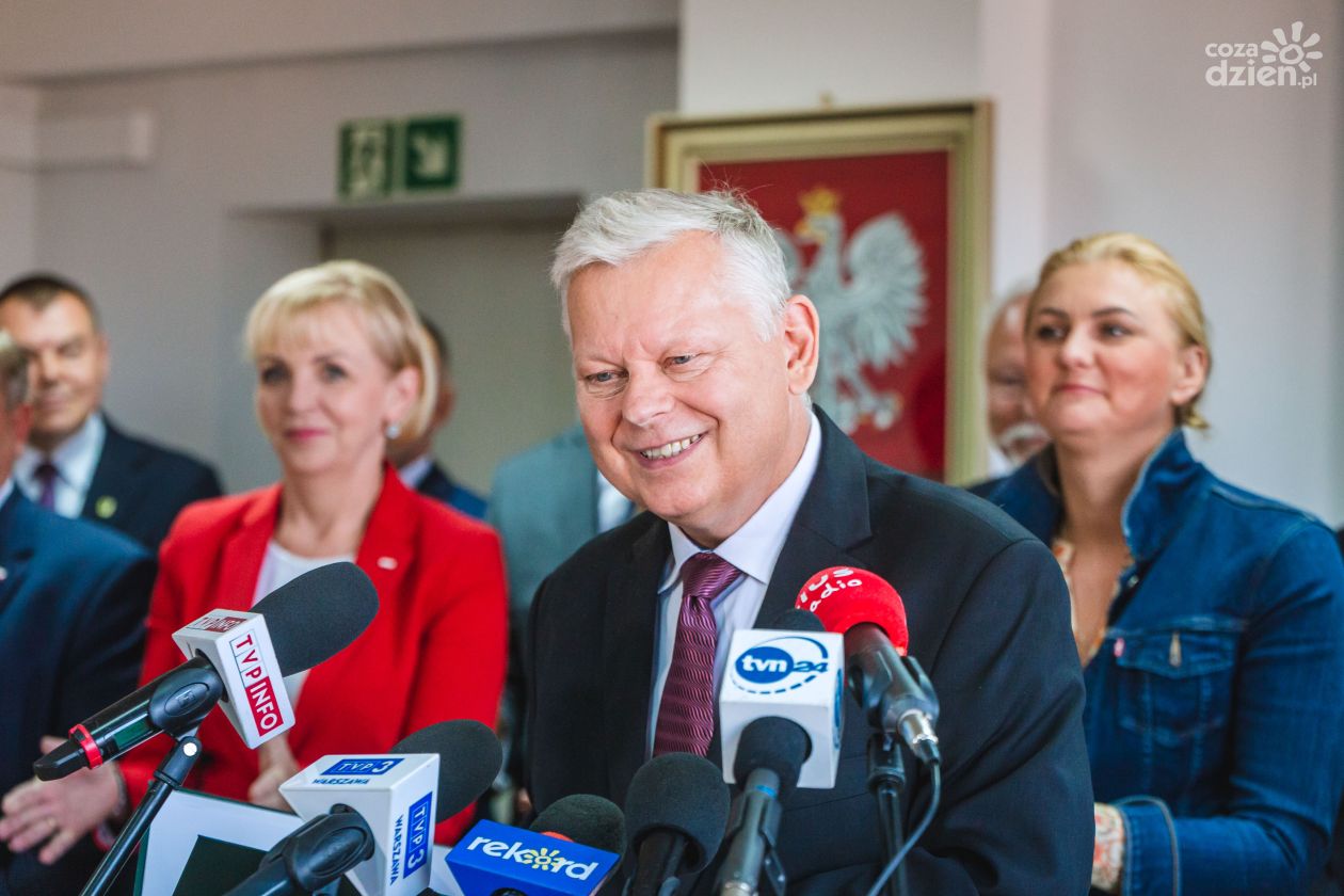Przedstawienie listy kandydatów do Sejmu i Senatu - Prawo i Sprawiedliwość (zdjęcia)