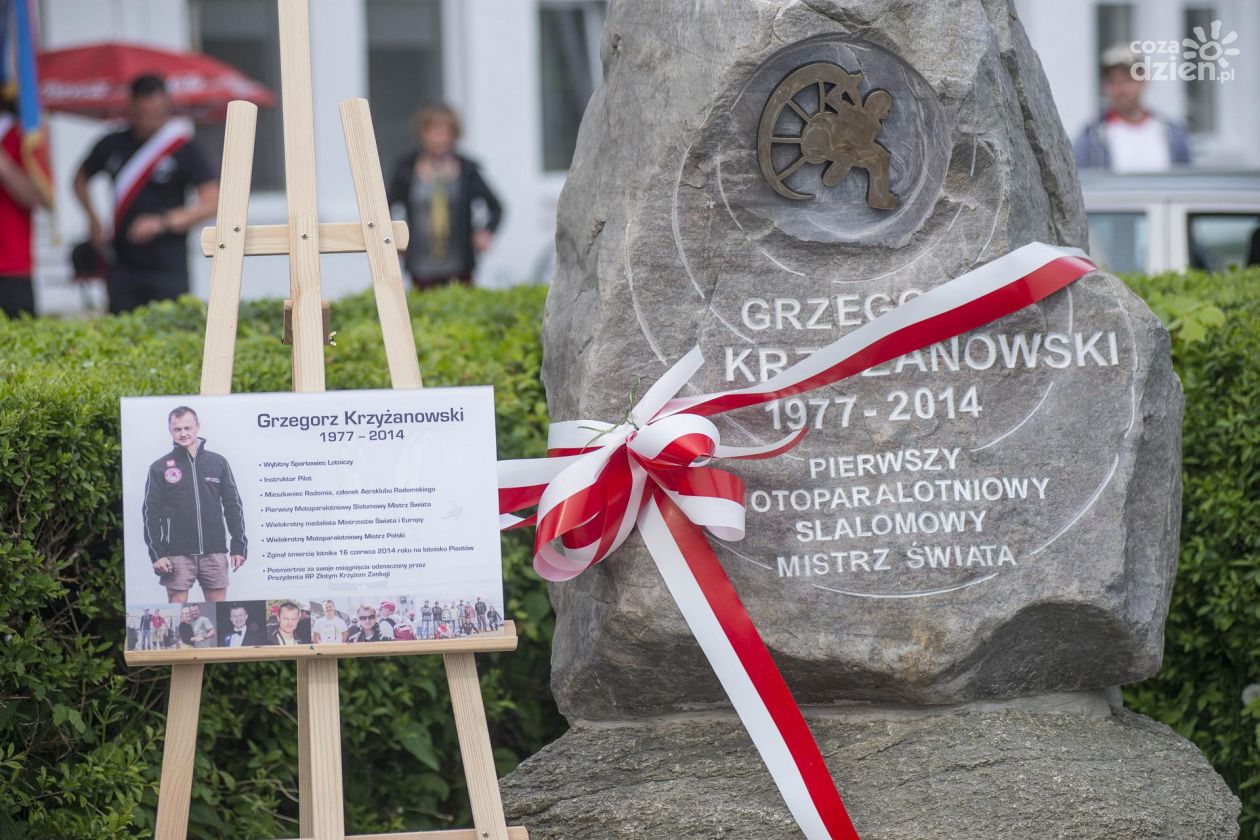 Odsłonięcie pomnika Grzegorza Krzyżanowskiego w Piastowie