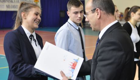Nina Stachowiak nagrodzona podczas podsumowania Radomskiej Olimpiady Młodzieży