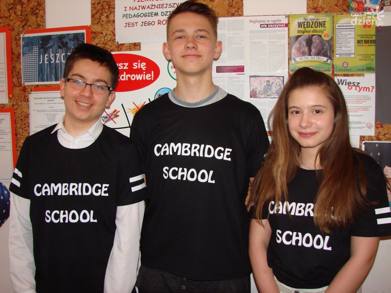 Cambridge Day w Language College