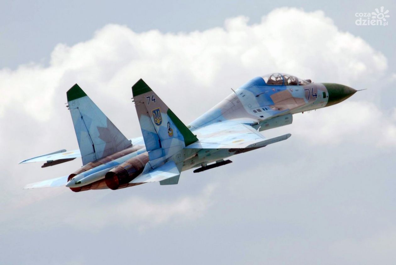 Air Show 2013: Ił - 76 i zabójca MiG-ów, czyli Su - 27