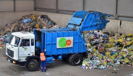 Od dziś obowiązują nowe umowy na wywóz śmieci