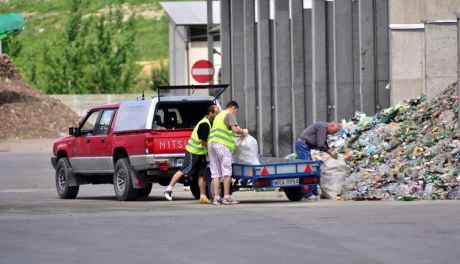 Śmieciowy problem - gmina ma trudny orzech do zgryzienia