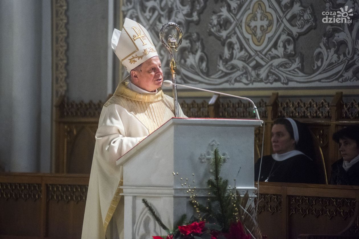 50-lecie kapłaństwa bp. Tomasika i bp. Odzimka. Transmisja mszy [LIVE]