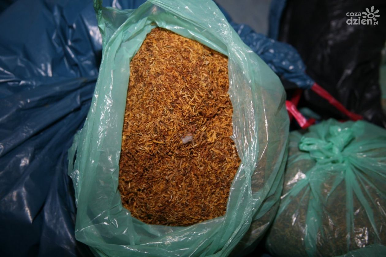 20 kg nielegalnego tytoniu w rękach policji