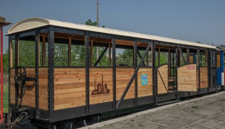 O nowy wagon powiększył się skład kolejki wąskotorowej kursującej na dwóch trasach: Starachowice Wschodnie - Lipie oraz Iłża - Marcule
