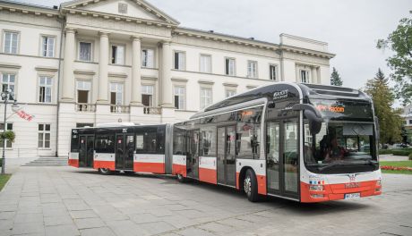 Biało-czerwony autobus już w Radomiu!
