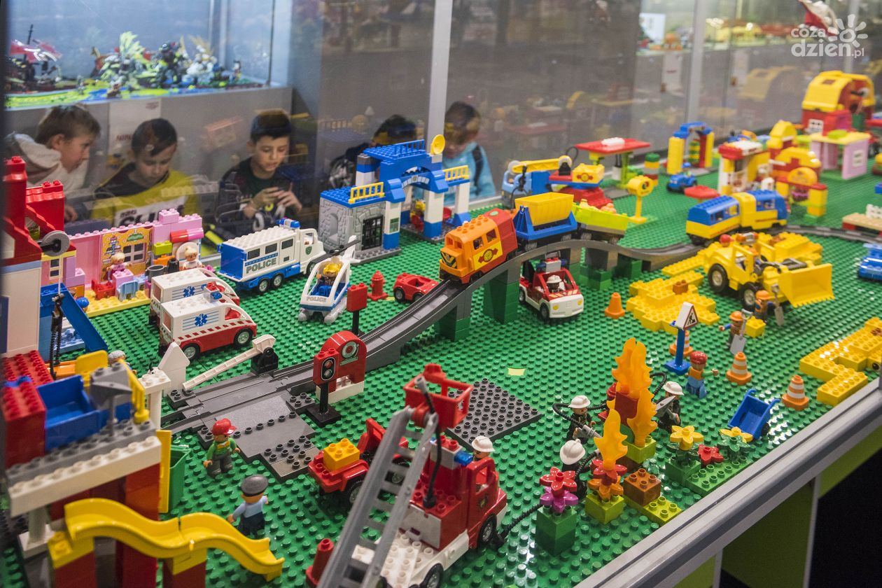 Wystawa Klockow Lego Katowice Największa w Polsce wystawa klocków Lego w Galerii Słonecznej (zdjęcia)