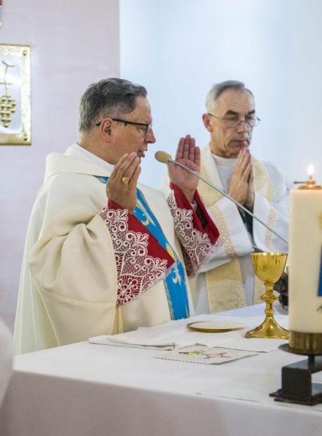 Biskup pobłogosławił chorych