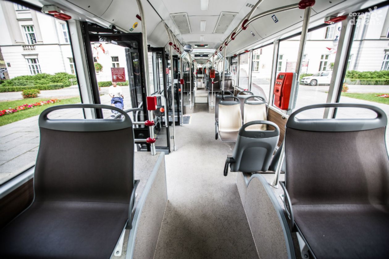 Koniec limitów pasażerów w autobusach 