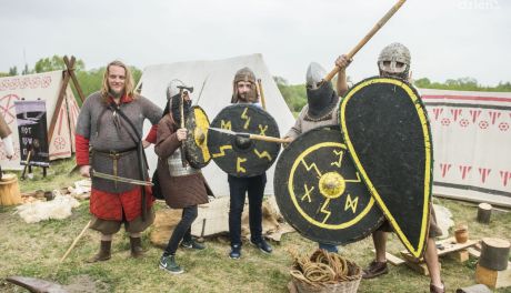 Średniowieczni wojowie na Piotrówce