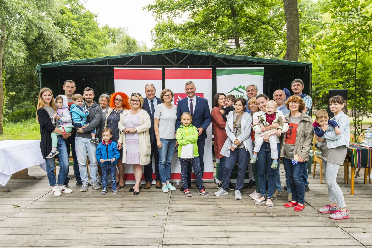 Polacy z Donbasu zwiedzili Muzeum Wsi Radomskiej (zdjęcia)