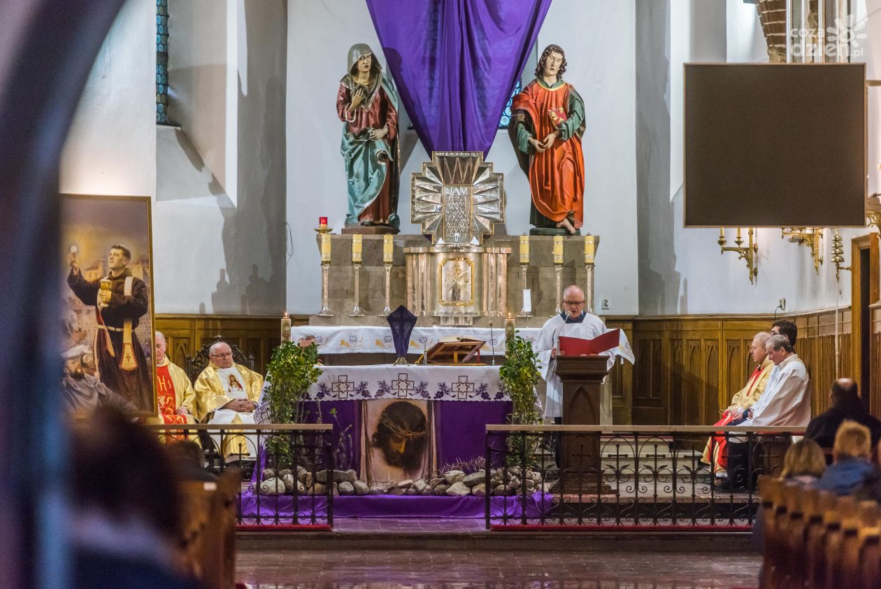 Msza Wieczerzy Pańskiej w radomskich kościołach (zdjęcia)