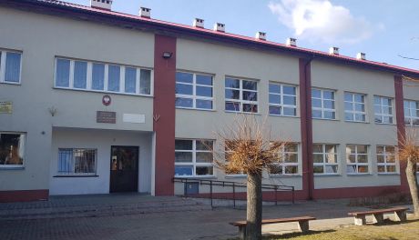 Szkoła w Gielniowie. Cztery osoby z koronawirusem, 16 uczniów na kwarantannie