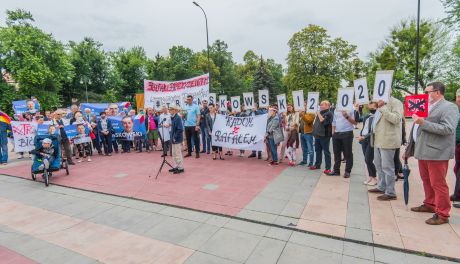 W Radomiu odbył się wiec poparcia dla Rafała Trzaskowskiego
