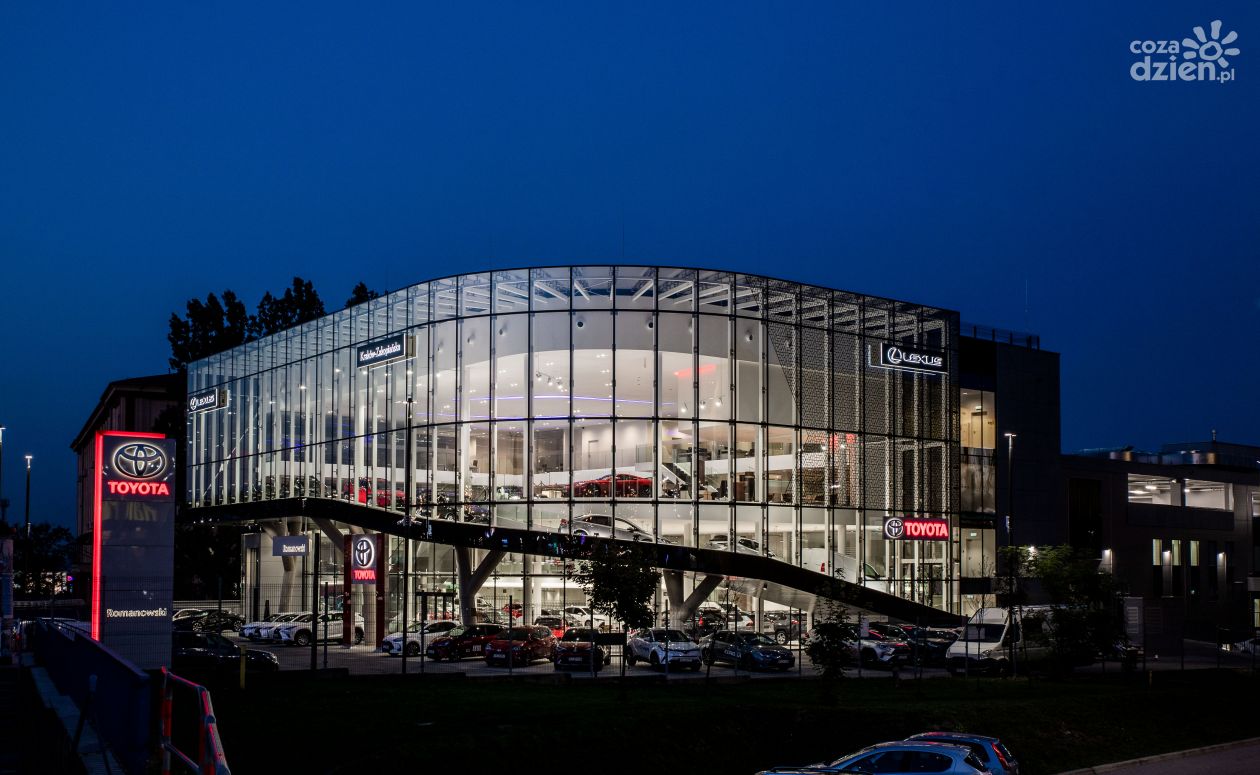 Nowy salon Toyoty i Lexusa w Krakowie luksusowe centrum
