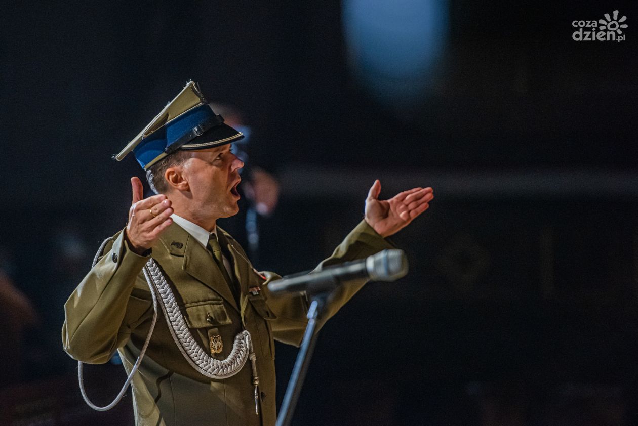 Koncert Chóru Reprezentacyjnego Wojska Polskiego w Katedrze (zdjęcia)