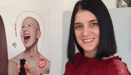 Radomska policjantka ścięła włosy, aby pomóc kobietom po chemioterapii
