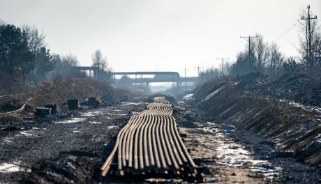 Przebudowa trasy kolejowej na Woli Gołębiowskiej (zdjęcia)
