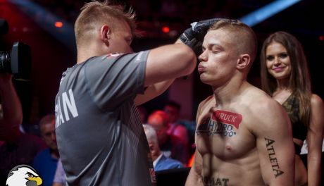 Patryk Kaczmarczyk przegrywa przez TKO w drugiej rundzie podczas KSW 72 w Kielcach