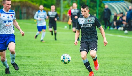 IV liga: ważny mecz w Pionkach, derby Radomia