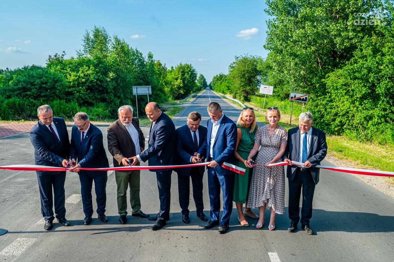Nowa droga powiatowa w Siennie już oficjalnie otwarta
