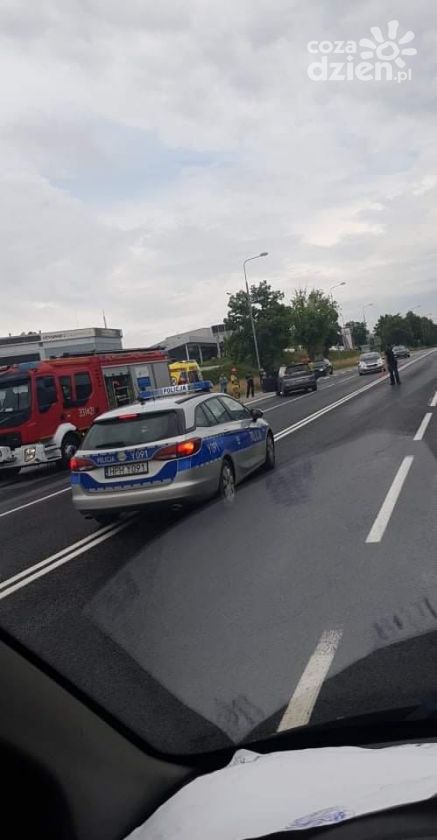 Wypadek na Kieleckiej. Dwoje dzieci w szpitalu