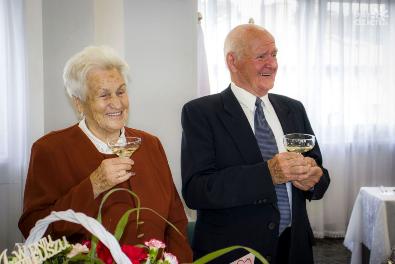 Piękny jubileusz małżonków z Jedlińska. Państwo Anna i Marian Michalscy obchodzili 72. rocznicę ślubu