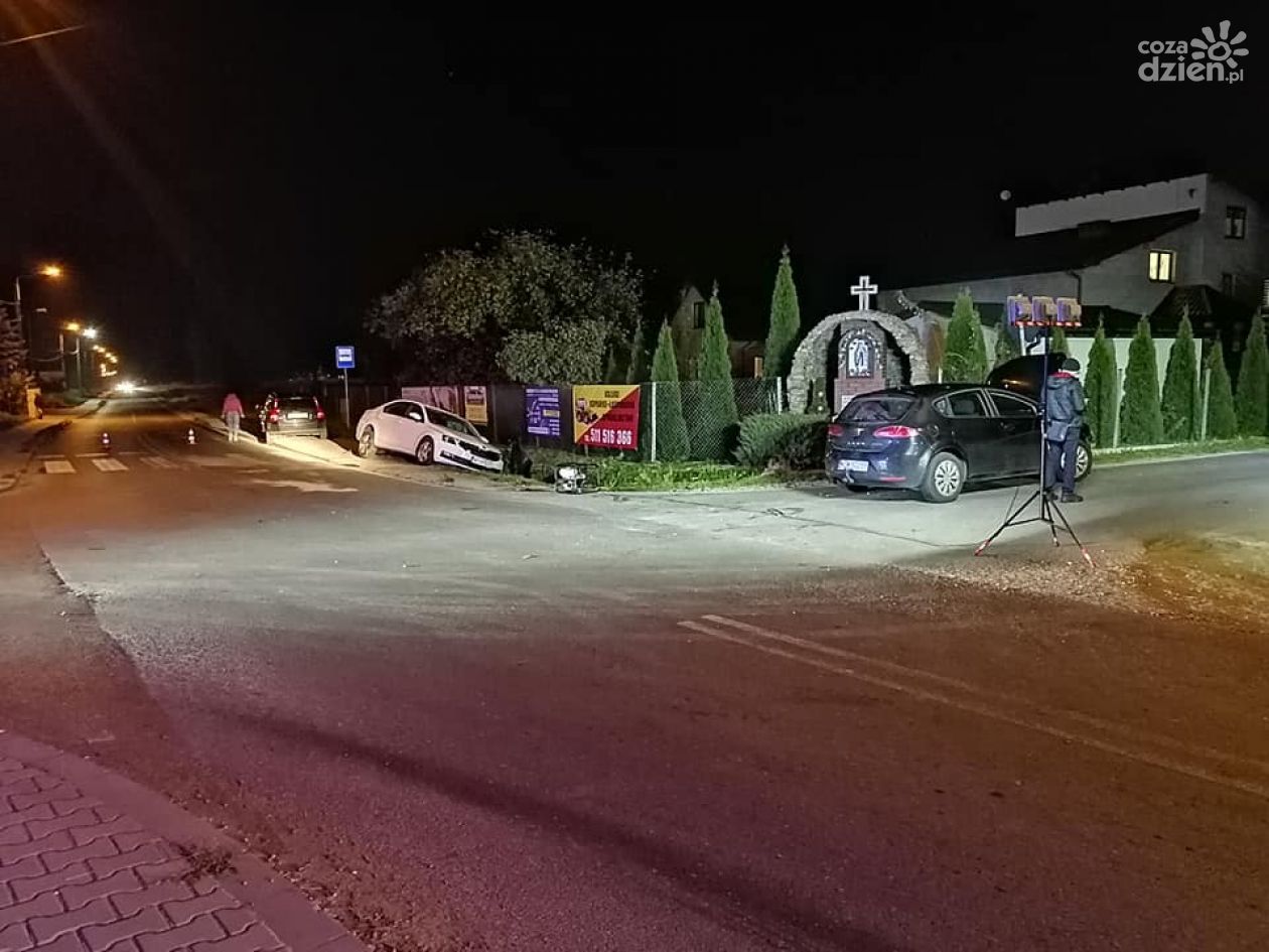 Wypadek w Małęczynie. Cztery osoby trafiły do szpitala