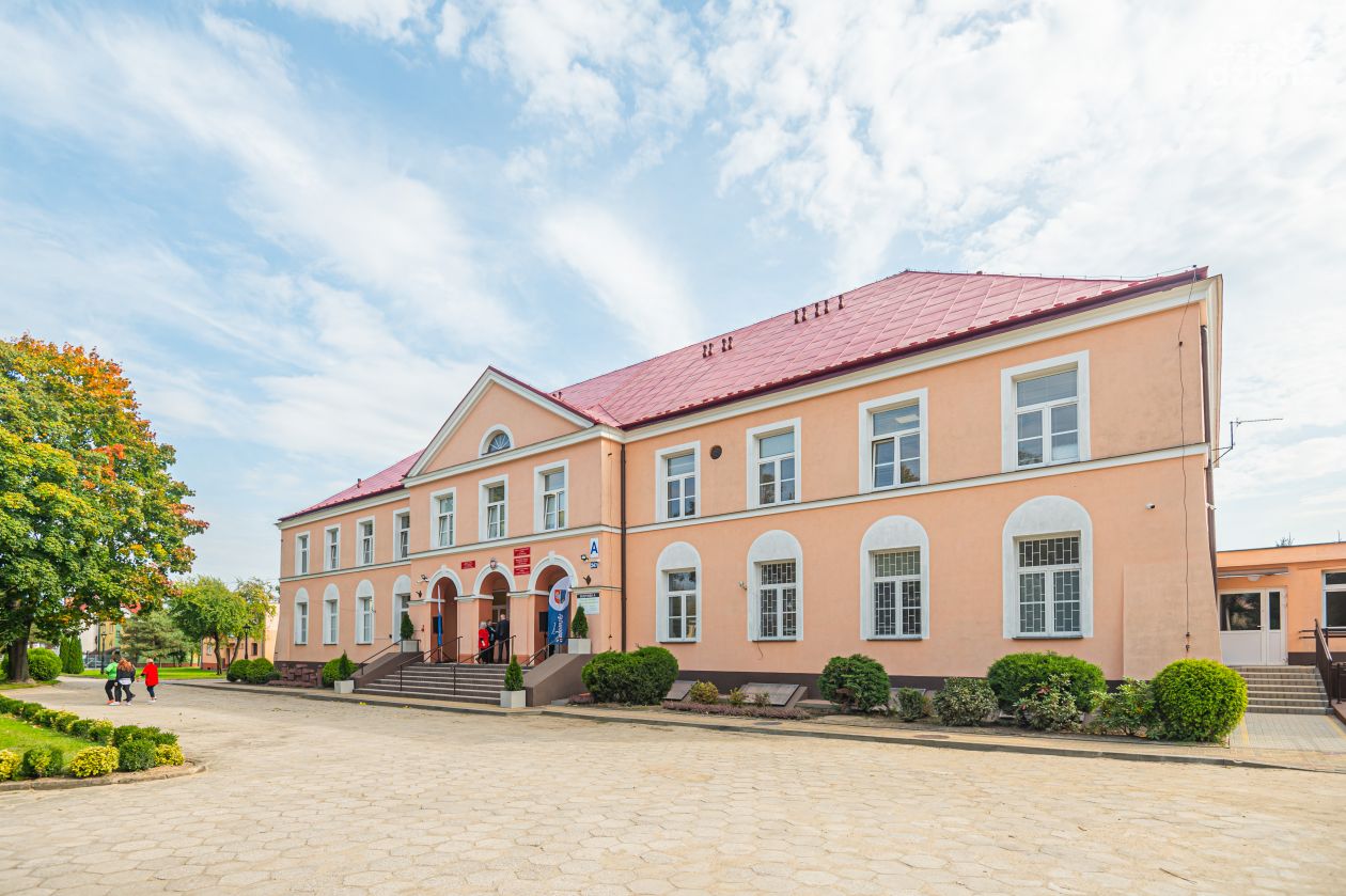 Otwarcie szkoły w Chwałowicach (zdjęcia)