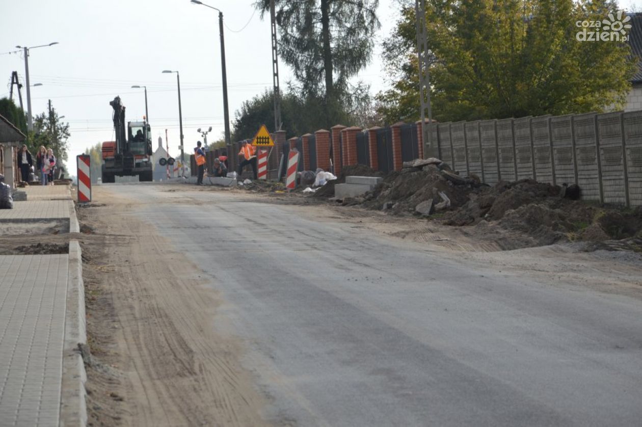 Przebudowa drogi Antoniówka - Groszowice - Piotrowice. Prace powoli dobiegają końca