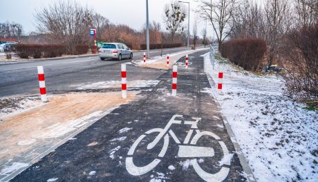 Nowy chodnik i ścieżka rowerowa przy ul. Aleksandrowicza (zdjęcia)