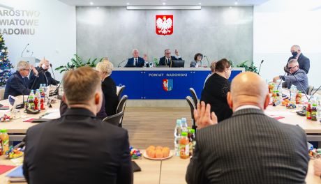 Sesja budżetowa Powiatu Radomskiego (zdjęcia)