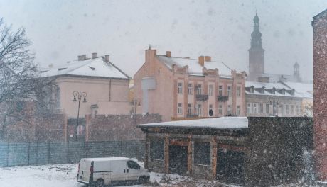 Burza śnieżna nad miastem i regionem [zdjęcia]