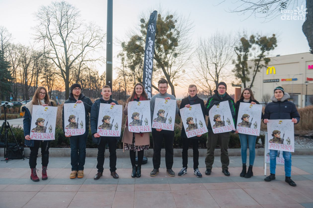 Młodzież Wszechpolska zaprasza do udziału w kampanii społecznej 