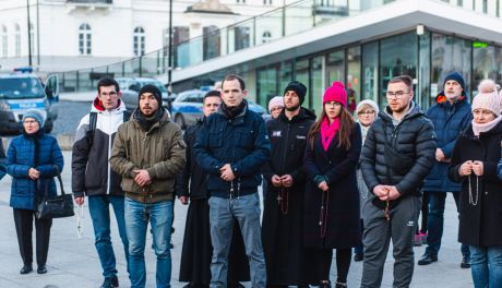 Publiczny różaniec w intencji pokoju na Ukrainie