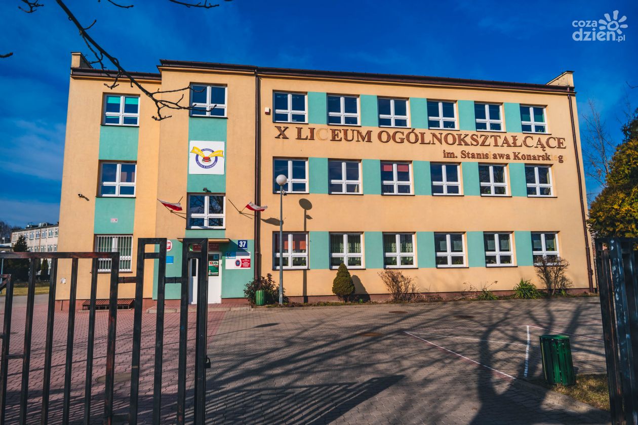 Kontrowersyjny podręcznik w czterech radomskich szkołach