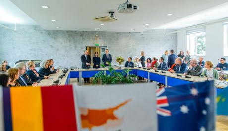 Ambasadorowie z kilkunastu państw świata z wizytą w powiecie radomskim (zdjęcia)