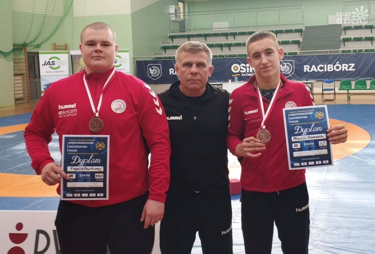 Dwa medale zapaśników Olimpijczyka Radom
w mistrzostwach Polski kadetów
