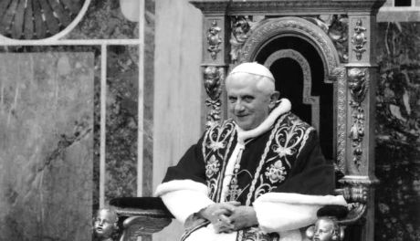 Benedykt XVI nie żyje. Papież senior miał 95 lat