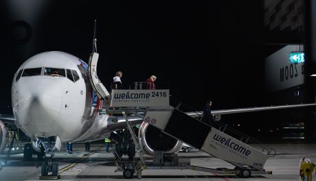 Lotnisko Warszawa-Radom. Pierwszy samolot LOT z Paryża wylądował (zdjęcia)