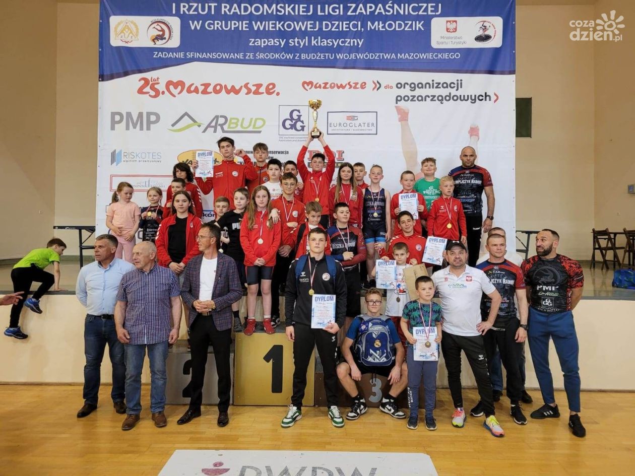 Rekordowy zapaśniczy turniej dzieci i młodzików w Radomiu