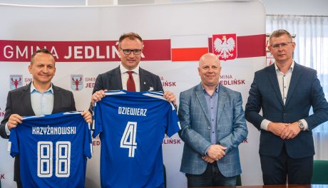 Nowy sponsor akademii piłkarskiej Drogowca Jedlińsk