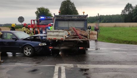 Kolejne zderzenie aut na skrzyżowaniu w Pawliczce
